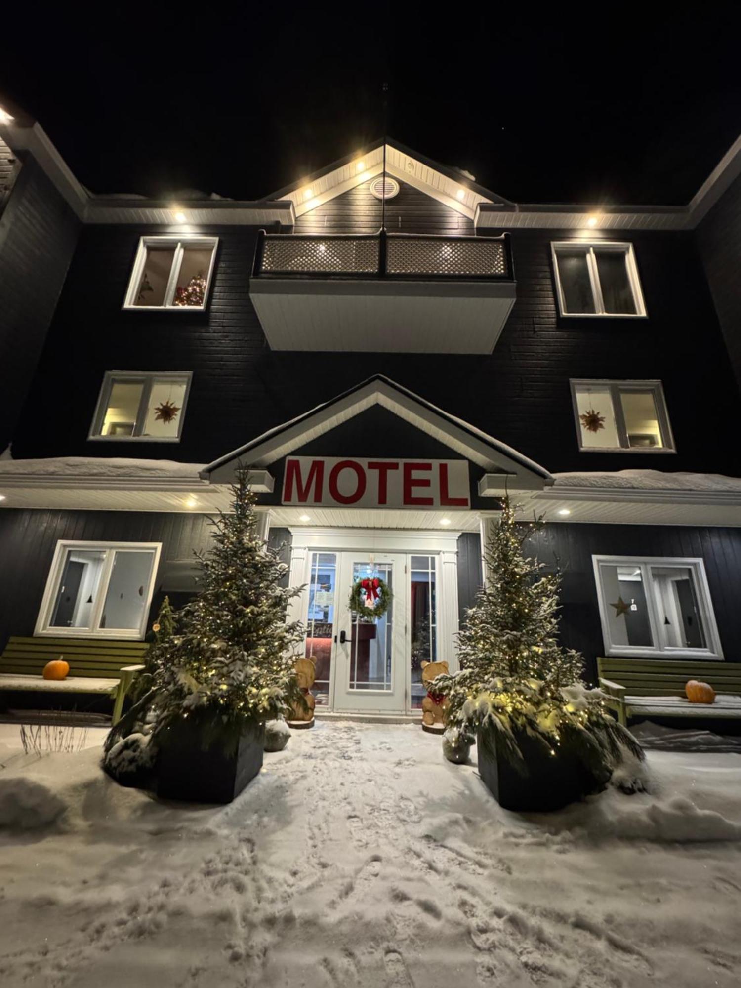 Horizon 777 Hotel Saint-Siméon Buitenkant foto