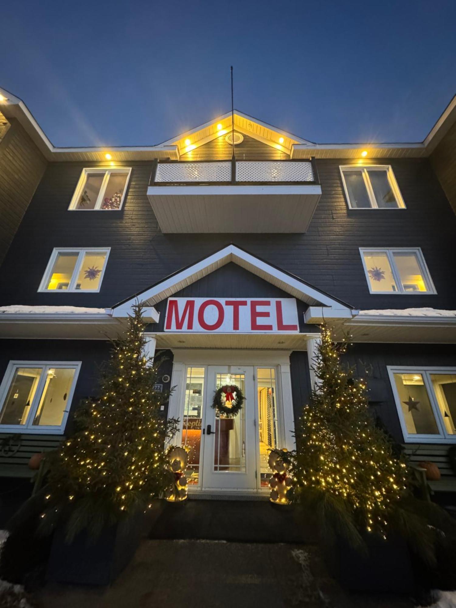 Horizon 777 Hotel Saint-Siméon Buitenkant foto